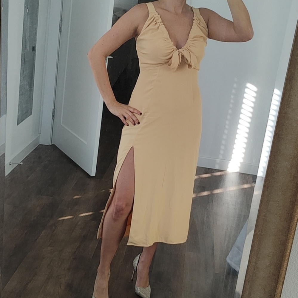 Abercrombie & Fitch Tan Sheath Dress Plunge Neckline Sleeveless